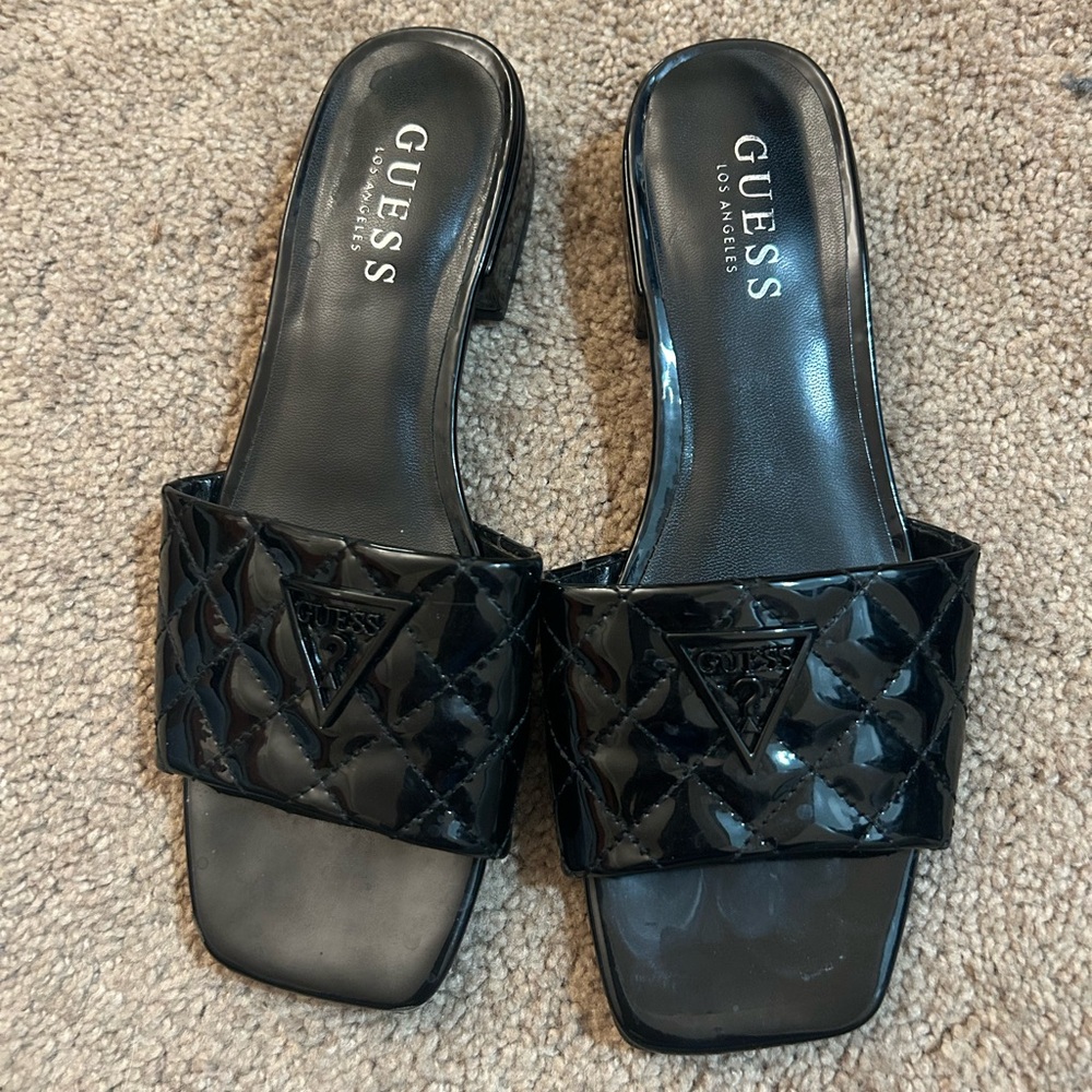 GUESS SANDALS